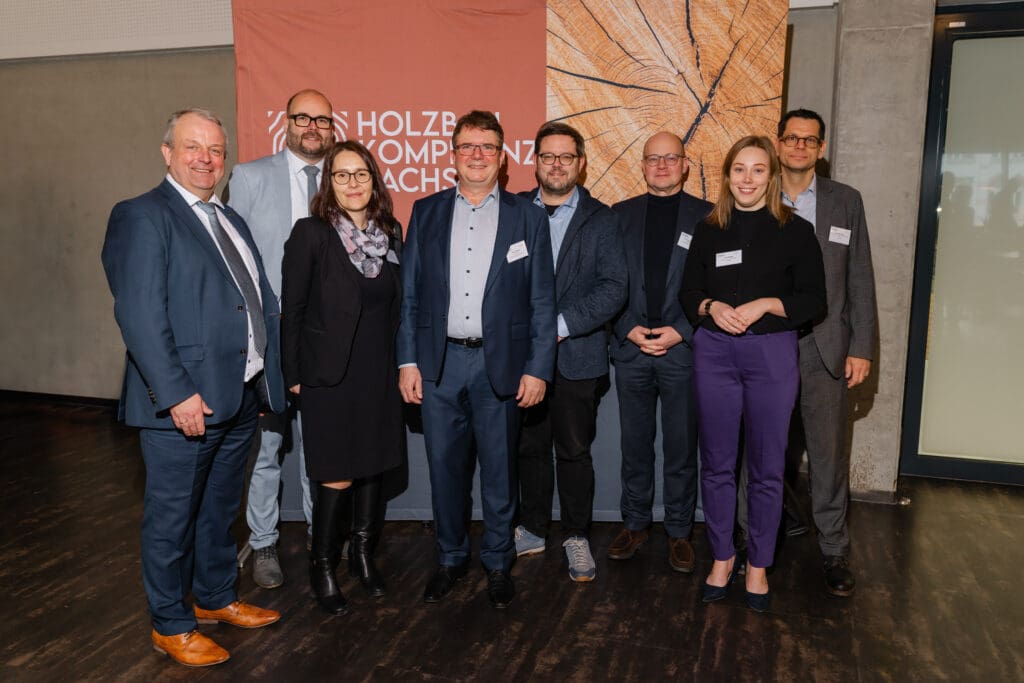 3. Parlamentarisches Frühstück: Sachsen stärkt seine Vorreiterrolle im Holzbau 2 Holzbau Kompetenz Sachsen GmbH – 01 HKS 2025 02 12 Parlamentarisches Fruehstueck 63 2