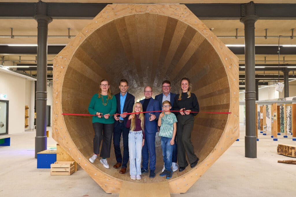 Holzbau Kompetenz Sachsen GmbH – D3233 Holzkompetenzzentrum AusstellungseroeffnungDSC02570