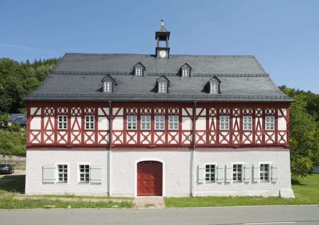 Holzbau Kompetenz Sachsen GmbH – a STO8332 1 min